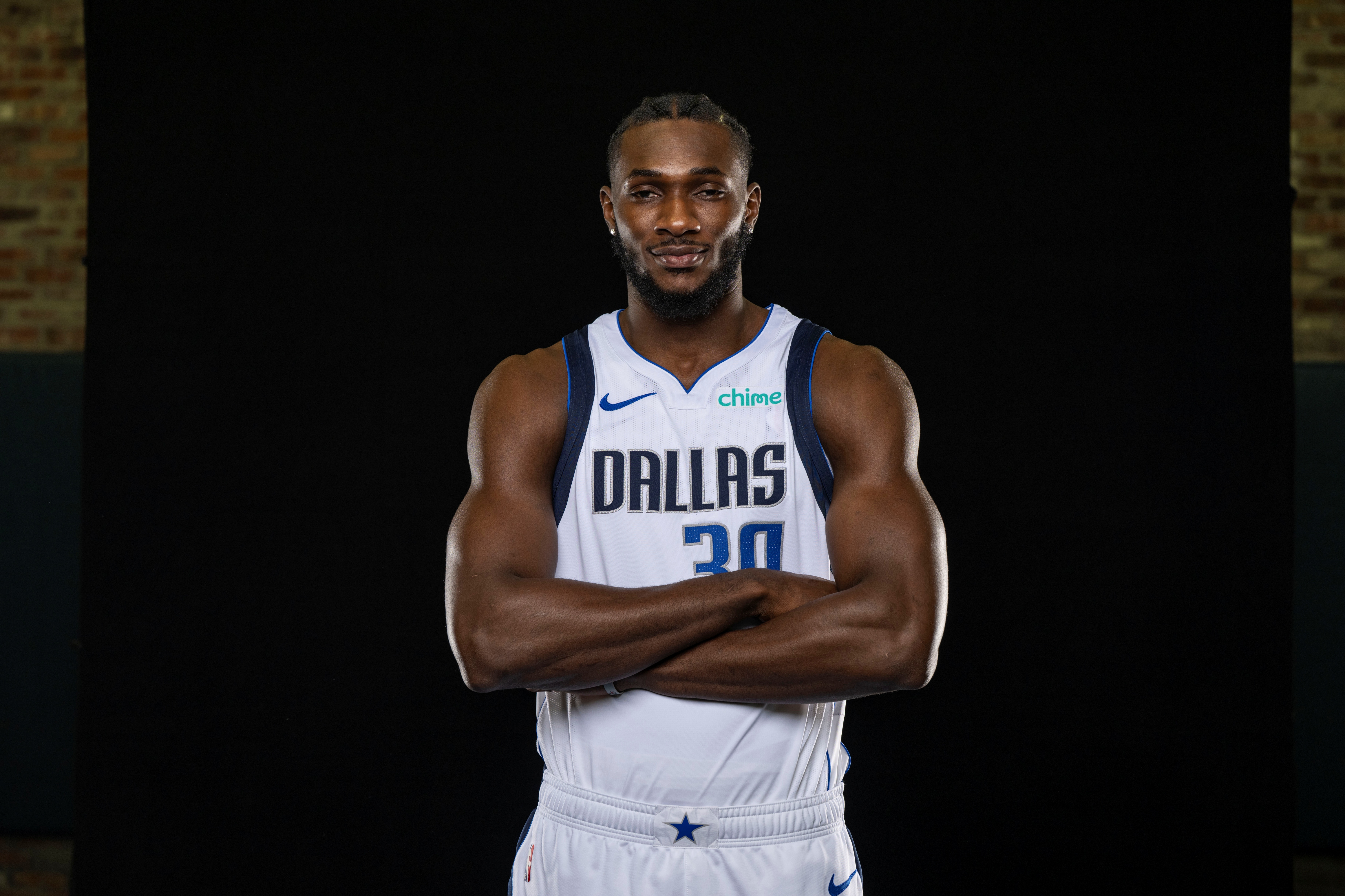 九游娱乐官方-优质蓝领!西塞狂抢13板并送3封盖&其中5前场板 4中4另有10分2助